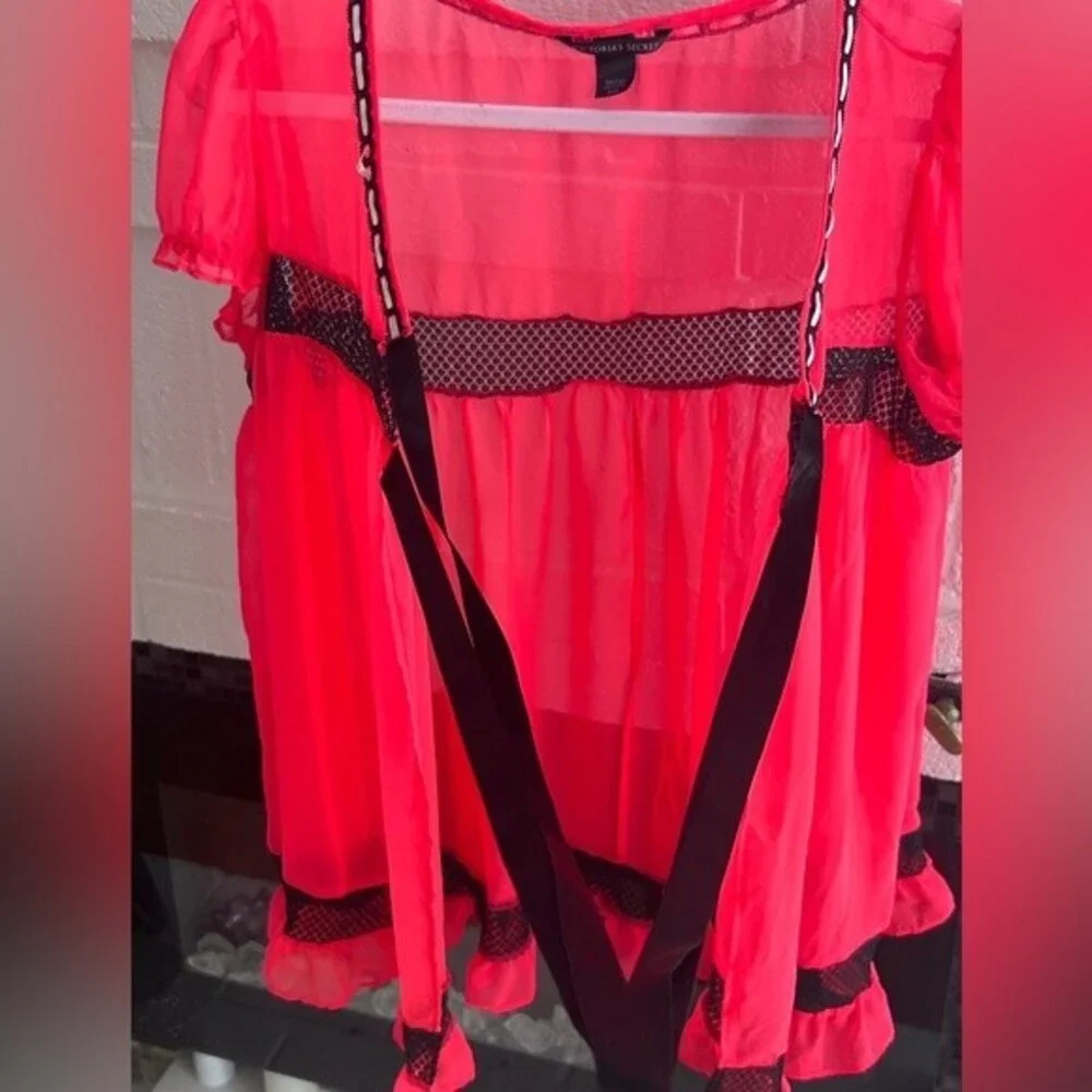 Victoria's Secret Babydoll Robe SZ M Babydoll Pink Melon satin ribbon tie Rare